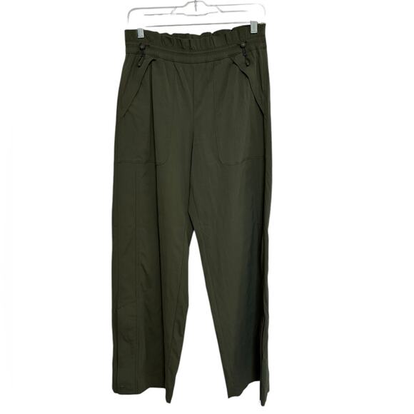 Athleta Trekkie High Rise Parachute Pants in Aspen Olive - Size 6 - Picture 4 of 9